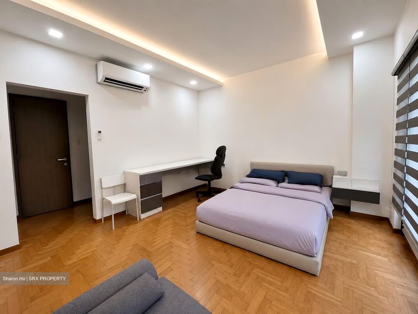 Elias Terrace (D18), Terrace #566305001
